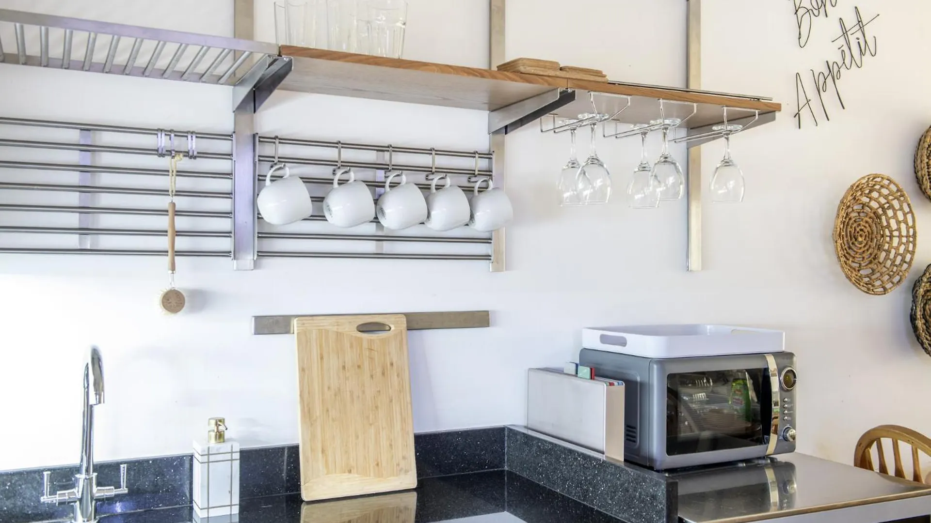 Urban Elegance - 2 Bed Luxury City Retreat Nottingham Apartment
