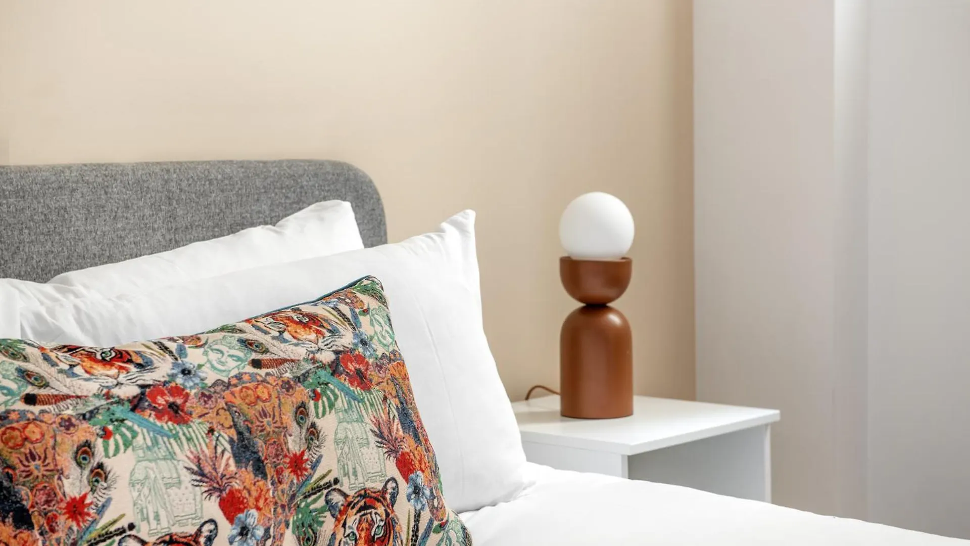 アパート Urban Elegance - 2 Bed Luxury City Retreat ノッティンガム